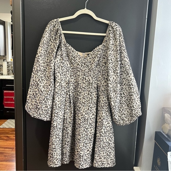 Sister Jane Jacquard Tempo Leopard Dress Size Large - Picture 2 of 11